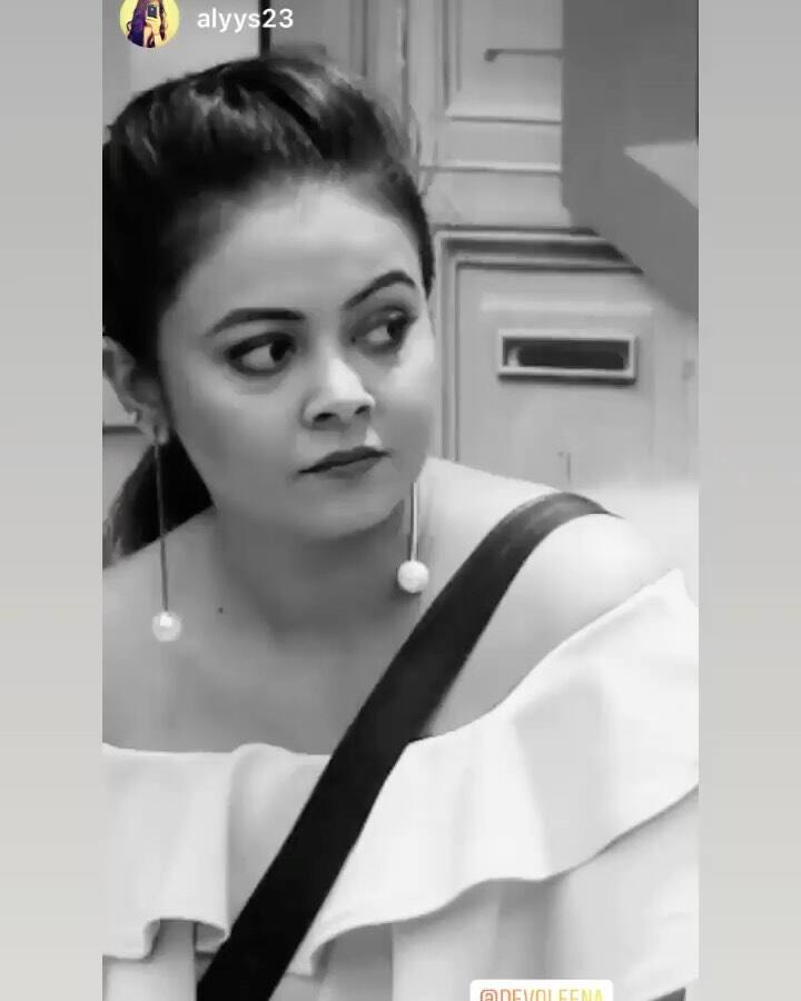 देवोलीना भट्टाचार्जी ने निक्की तम्बोली को किया शहनाज से कम्पेयर, ट्वीट कर कही ये बात… Devoleena Bhattacharjee has compared Nikki Tamboli with Shehnaaz देवोलीना भट्टाचार्जी ने निक्की तम्बोली को किया शहनाज से कम्पेयर, ट्वीट कर कही ये बात…