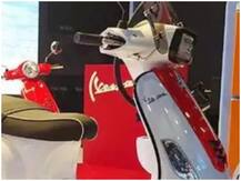 इन फीचर्स के साथ Vespa Racing Sixties हुआ लॉन्च, इस स्कूटर से है मुकाबला