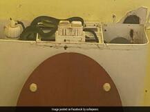 डरावना: टॉयलेट का फ्लश नहीं कर रहा था काम, अंदर देखा तो निकले सांप