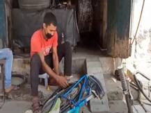 गोरखपुर: परिवार चलाने के लिए साइकिल का पंचर बना रहा है हैंडबॉल का नेशनल प्‍लेयर