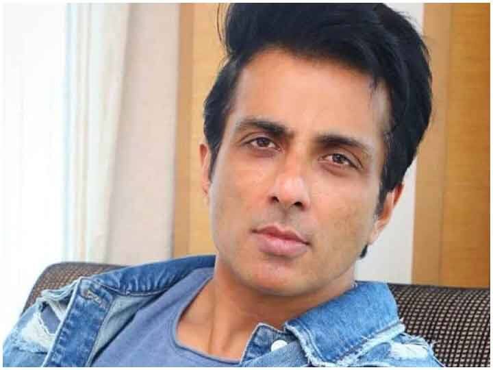 वाराणसी: सोनू सूद ने की मदद तो अब बीजेपी भी आई आगे, नाविकों को दी राशन किट After Sonu Sood helped Kashi sailors, now BJP also distributed ration kits ANN वाराणसी: सोनू सूद ने की मदद तो अब बीजेपी भी आई आगे, नाविकों को दी राशन किट