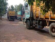 बिहार से लगी कुशीनगर की ये पुलिस चौकी बनी वसूली का अड्डा, 100 से 500 रुपये देने के बाद आगे बढ़ पाते हैं ट्रक