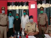 अमरोहा पुलिस की कार्रवाई, कच्ची शराब बनाते ग्राम प्रधान समेत तीन रंगे हाथ गिरफ्तार