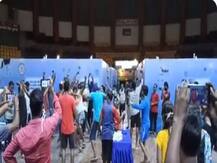 Viral Video: अस्पताल में कोरोना मरीजो ने डांस कर मनाया जन्मदिन, IPS अधिकारी बोले- अब वायरस हारेगा