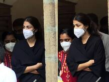 गिरफ्तारी के बाद की रिया चक्रवर्ती की आई है ये तस्वीरें, देखें