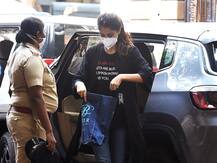 गिरफ्तारी के बाद रिया के वकील सतीश मानेशिंदे की पहली प्रतिक्रिया, कहा- सुशांत से प्यार करने की सजा मिली