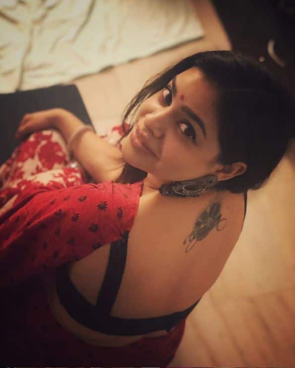 इसके बाद सुमोना ने लोगों का आभार व्यक्त किया. उन्होंने लिखा,