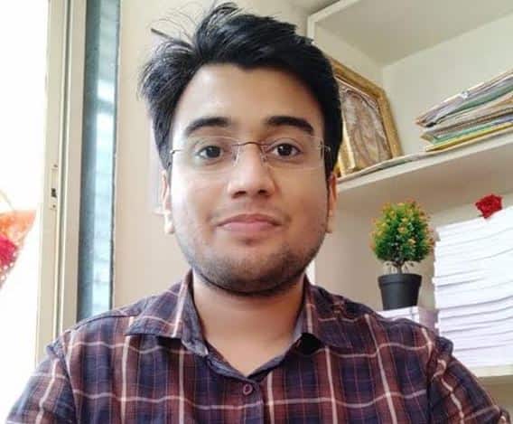 IAS Success Story: बिना कोचिंग के पहले ही प्रयास में मंदार बने UPSC टॉपर, जानते हैं कैसे? Success Story Of IAS Topper Mandar Patki IAS Success Story: बिना कोचिंग के पहले ही प्रयास में मंदार बने UPSC टॉपर, जानते हैं कैसे?