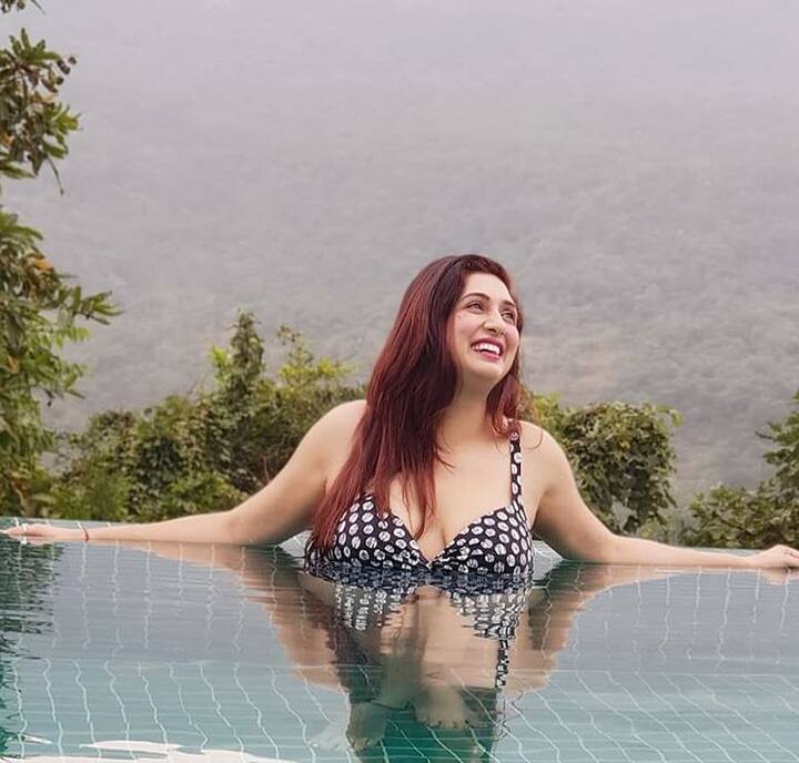 हाल में अपनी जिंदगी को लेकर हैरान कर देने वाली आपबीती का खुलासा किया था. वाहबिज दोराबजी ने जो बताया है उसे जानने के बाद हर कोई शॉक्ड है कि इतनी मशहूर हस्ती को भी ऐसा कुछ झेलना पड़ा होगा. (Photo Credit: @vahbz Instagram)