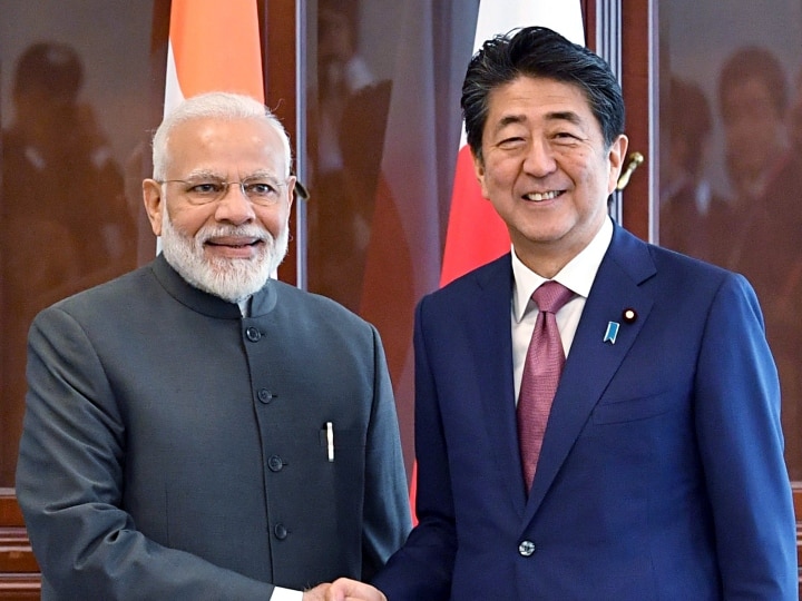 PM Narendra Modi spoke to Japanese Prime Minister Shinzo Abe on phone  पीएम मोदी ने जापान के प्रधानमंत्री शिंजो आबे से फोन पर की बात, दोनों देशों के संबंधों पर हुई चर्चा