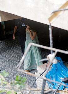 In Pics: ऑफिस टूटने के बाद पहली बार देखने पहुंची कंगना रनौत हो गई भावुक, यहां देखिए एक्ट्रेस की तस्वीरें