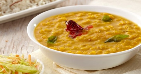 Health Tips: इन पांच चीजों में मिलाकर खाते हैं दही तो संभल जाएं, हो सकता है नुकसान