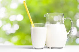 Health Tips: इन पांच चीजों में मिलाकर खाते हैं दही तो संभल जाएं, हो सकता है नुकसान