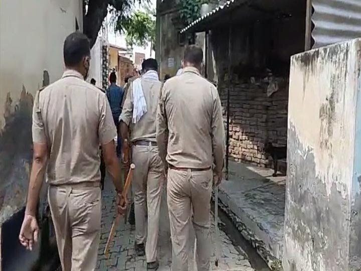 Police raid on illegal liquor business spot in meerut ann मेरठ: अवैध शराब कारोबारियों की गिरफ्तारी के लिए आबकारी और पुलिस टीम की गांव गांव छापेमारी