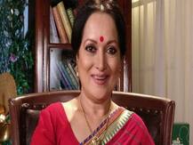 अभिनेत्री हिमानी शिवपुरी हुई कोविड-19 का शिकार, मुंबई के अस्पताल में भर्ती