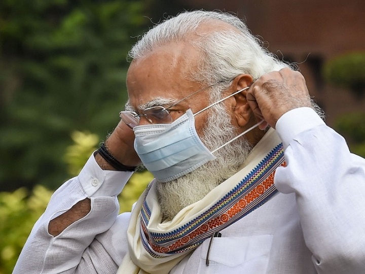 Parliament Session: PM Modi wore blue mask, Madhubani mask and face shield on many members faces Parliament Session: पीएम मोदी ने पहना नीला मास्क, कई सदस्यों पर दिखे मधुबनी मास्क और फेस शील्ड