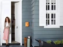 मनाली में पहाड़ों के बीच इस आलिशान घर में रहती है कंगना रनौत, देखें INSIDE PHOTOS