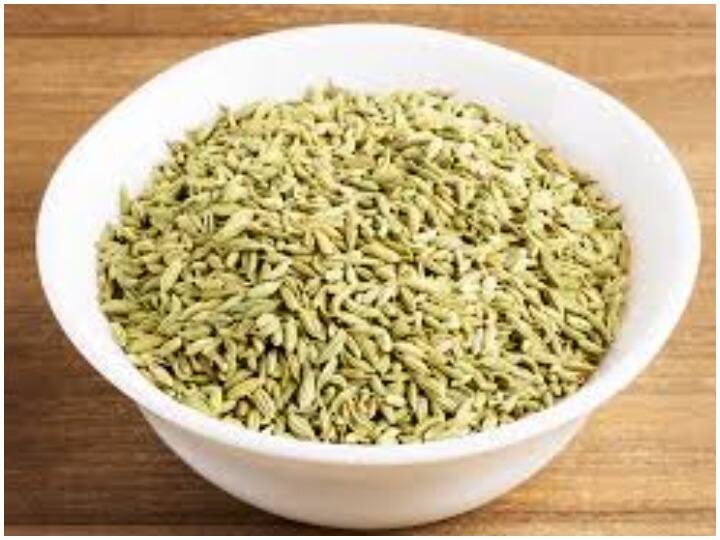 सौंफ की चाय पीने के हैं हैरतअंगेज फायदे, घर पर आसानी से की जा सकती है तैयार Fennel has many attractive health benefits, know how to prepare tea सौंफ की चाय पीने के हैं हैरतअंगेज फायदे, घर पर आसानी से की जा सकती है तैयार