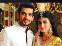 कोरोना वैक्सीन को लेकर अर्जुन बिजलानी ने बनाए मीम, मौनी राय का ऐसे उड़ाया मजाक