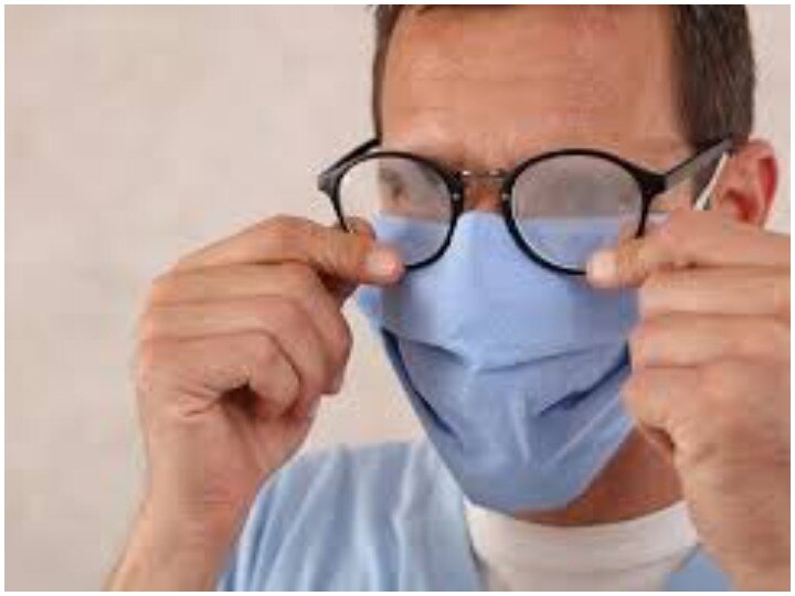 Coronavirus: Can wearing glasses reduce risk of infection, finds a new study Coronavirus: क्या चश्मा संक्रमण के खतरे को कम कर सकता है? शोधकर्ताओं ने किया खुलासा