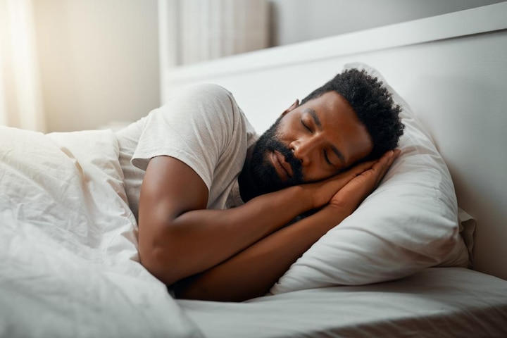 Health Tips: Problems may occur due to lack of sleep, change in diet can get relief Health Tips: नींद पूरी नहीं होने के कारण हो सकती है परेशानी, डाइट में बदलाव से मिल सकता है निजात
