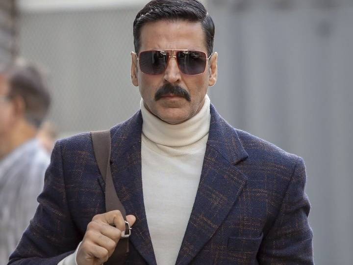 तब अक्षय कुमार इस फिल्म, कुमार गौरव और उनके कैरेक्टर से इस कदर प्रेरित हुए कि अपना नाम राजीव भाटिया से बदलकर अक्षय कुमार ही रख लिया. बस फिर क्या था...इसके बाद वो इसी नाम से मशहूर हो गए.