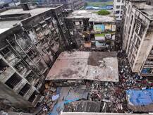 महाराष्ट्र के भिवंडी में हुए बिल्डिंग हादसे में मरने वालों की संख्या बढ़कर 13 हुई, देखें दिल दहलाने वाली तस्वीरें