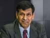 RBI के पूर्व गर्वनर रघुराम राजन ने कहा- चुनिंदा सरकारी बैंकों का निजीकरण करने के जरूरत