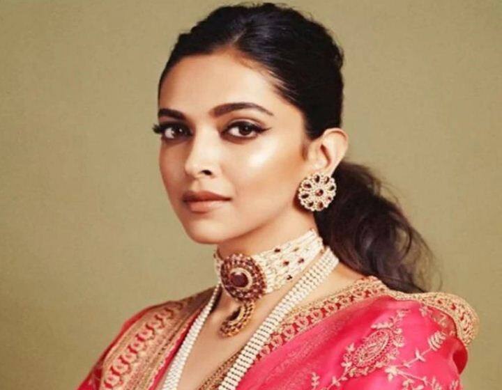 अभी तक की जांच में बॉलीवुड की कई बड़ी हस्तियों के नाम सामने आ चुके हैं जिनको जल्द ही समन देकर पूछताछ के लिए बुलाया जाएगा. सारा अली खान, रकुल प्रीत सिंह, श्रद्धा कपूर और डिजाइनर सिमोन खंबाटा ये वो नाम हैं जो अभी तक की जांच में सामने आए हैं.