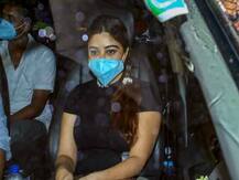 यौन शोषण मामला: पायल घोष ने अनुराग कश्यप के खिलाफ मुंबई के वर्सोवा पुलिस स्टेशन में दर्ज कराई शिकायत