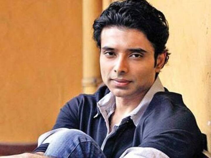 सूत्रों के मुताबिक़ इस शो का ऑफर मिलते ही उदय ने बड़े प्यार से कहा था कि ये शो काफी अच्छा है लेकिन वह इसमें हिस्सा लेने के लिए सही इंसान नहीं है.