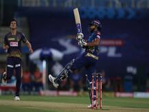 KKR vs MI: आईपीएल 2020 की अपनी पहली फिफ्टी लगाते ही रोहित शर्मा ने हासिल किया ये मुकाम