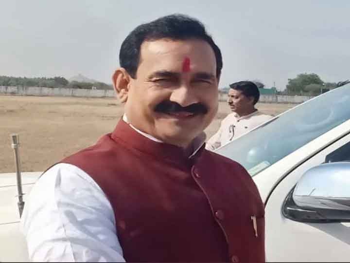 मास्क ना पहनने पर जनता भर रही चालान लेकिन एक मंत्री का एलान- ‘मैं मास्क नहीं पहनता’ Home Minister of Madhya Pradesh Narottam Mishra sayas I do not wear a mask, what is in it