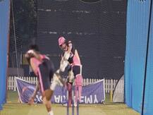 स्टीव स्मिथ ने लगाया धोनी का हैलीकॉप्टर शॉट, वायरल हो रहा है वीडियो