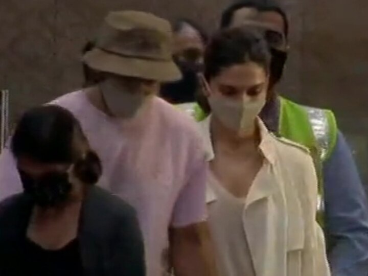 Deepika Padukone arrives at Goa Airport, Ranveer Singh accompanied her on flight