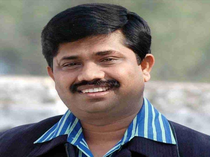 यूपी सरकार के एक और मंत्री नंद गोपाल नंदी हुए कोरोना पॉजिटिव, होम आइसोलेशन में गये UP Minister Nand Gopal nandi got corona positive ann यूपी सरकार के एक और मंत्री नंद गोपाल नंदी हुए कोरोना पॉजिटिव, होम आइसोलेशन में गये