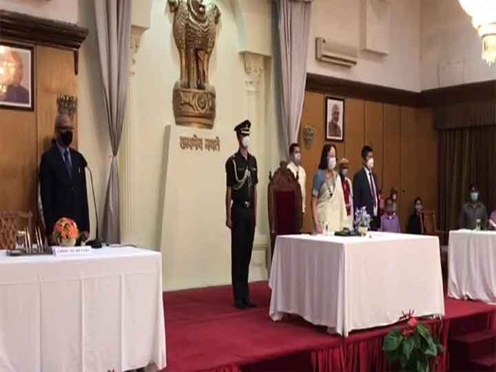 Five ministers were sworn in as three ministers dropped out of heavy cabinet reshuffle in Manipur government मणिपुर सरकार में भारी फेरबदल, मंत्रिमंडल से तीन मंत्री हुए बाहर तो पांच नए मंत्रियों ने ली शपथ