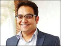 किसानों की बेहतरी के लिए छोड़ा इन्वेस्टमेंट बैंकिंग का शानदार करियर, जानिए 'बीजक' एप की शुरुआत करने वाले नुकुल की कहानी