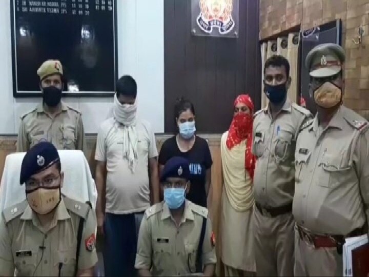 Ghaziabad police arrested two people of Honey Trap gang, gang has made many people prey ANN गाजियाबाद: पुलिस ने हनी ट्रैप गैंग के दो लोगों को किया गिरफ्तार, कई लोगों को बना चुका है अपना शिकार