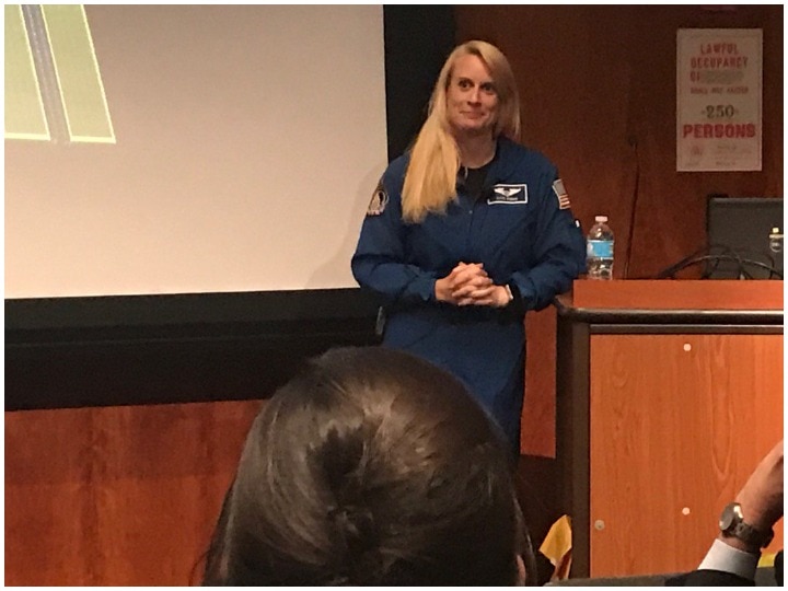 NASA astronaut Kathleen Rubins plans to cast her ballot from space station नासा की अंतरिक्ष यात्री अमेरिकी राष्ट्रपति के चुनाव में स्पेस स्टेशन से डालेंगी वोट, 3 नवंबर को होना है मतदान