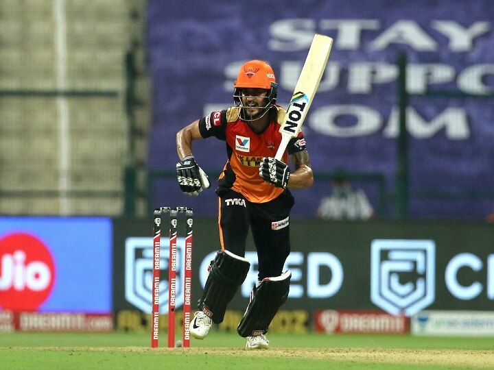 IPL 2020: Hyderabad give Kolkata a target of 143 runs, Manish Pandey studded Fifty IPL 2020 KKR vs SRH: हैदराबाद ने कोलकाता को दिया 143 रनों का लक्ष्य, मनीष पांडे ने जड़ी फिफ्टी