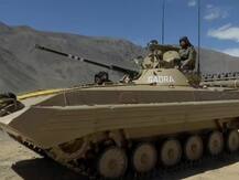 India China Standoff: भारतीय सेना ने LAC पर तैनात किए T-90 और T-72 टैंक, -40 डिग्री में भी करेंगे देश की हिफाजत