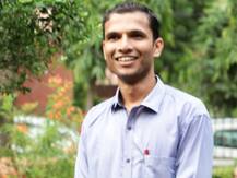 IAS Success Story: अस्पताल में नवजीवन ने लगा दिया था किताबों का अंबार, जानें उनके सफलता की कहानी