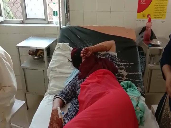 Man torcher his wife with electric current in meerut ann मेरठ में पति की हैवानियत, पत्नी को बिजली के झटके से करता था टॉर्चर, बुजुर्ग शख्स ने बचाया
