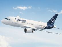 नौकरी की गारंटी मांगने पर जर्मन एयरलाइंस ने निकाल दिए 103 इंडियन फ्लाइट अटैंडेंट्स