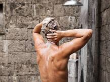 Importance of Bath: अगर आप करते हैं राक्षसी स्नान तो हो जाएं सावधान, अन्यथा उठाना पड़ेगा बहुत नुकसान