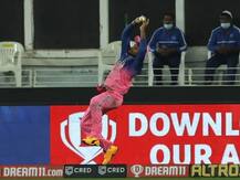 IPL 2020: संजू सैमसन ने पकड़ा कमाल का कैच, लेकिन सचिन बोले- इस दर्द को सिर्फ मैं समझ सकता हूं