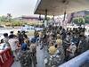 राहुल-प्रियंका के हाथरस जाने से पहले डीएनडी पर लगा पुलिस का पहरा, यूपी बॉर्डर में एंट्री मिलेगी या नहीं?
