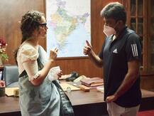 अपनी अपकमिंग फिल्म ‘थलाइवी’ के सेट से कंगना रनौत ने शेयर की फोटो, दिखा साड़ी वाला लुक