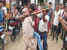 बिहार: अवैध वसूली को लेकर सड़क पर भिड़े होमगार्ड जवान और ऑटो चालक, जमकर की मारपीट